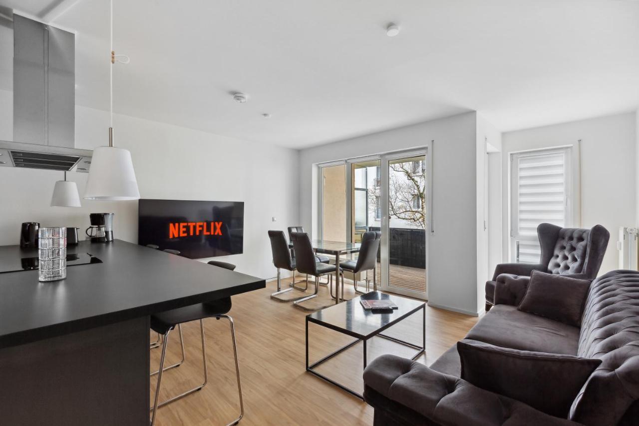 Eindrucksvolle Zwei-Zimmer-Wohnung Mit Balkon Und Grosser Kueche Leipzig Exterior photo